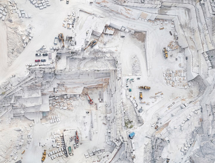 Top View Carrara Marble Quarry by Bernhard Lang (1)